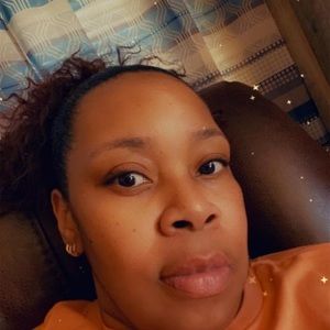 Meet your Posher, Regina